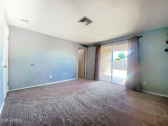 Building Photo - 1203 W Mariposa St