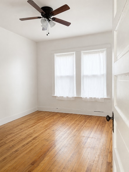 Bedroom 2 - 98 Dana Ave