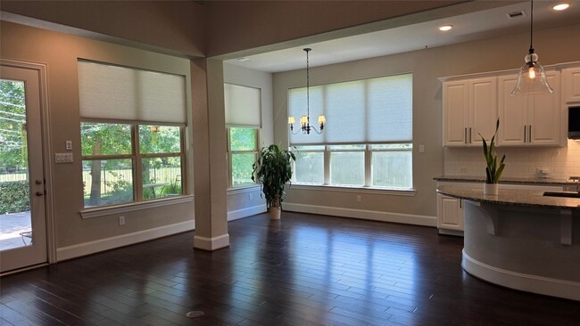 Building Photo - 142 Mayfield Dr