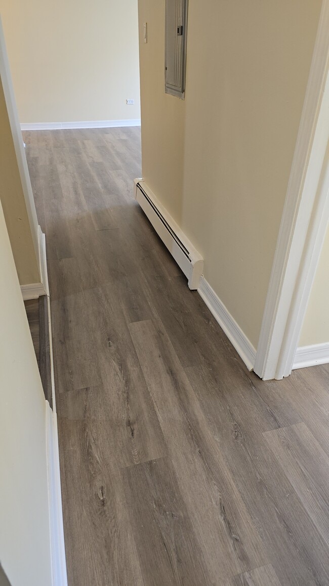 Building Photo - 838 Jonathon Ct