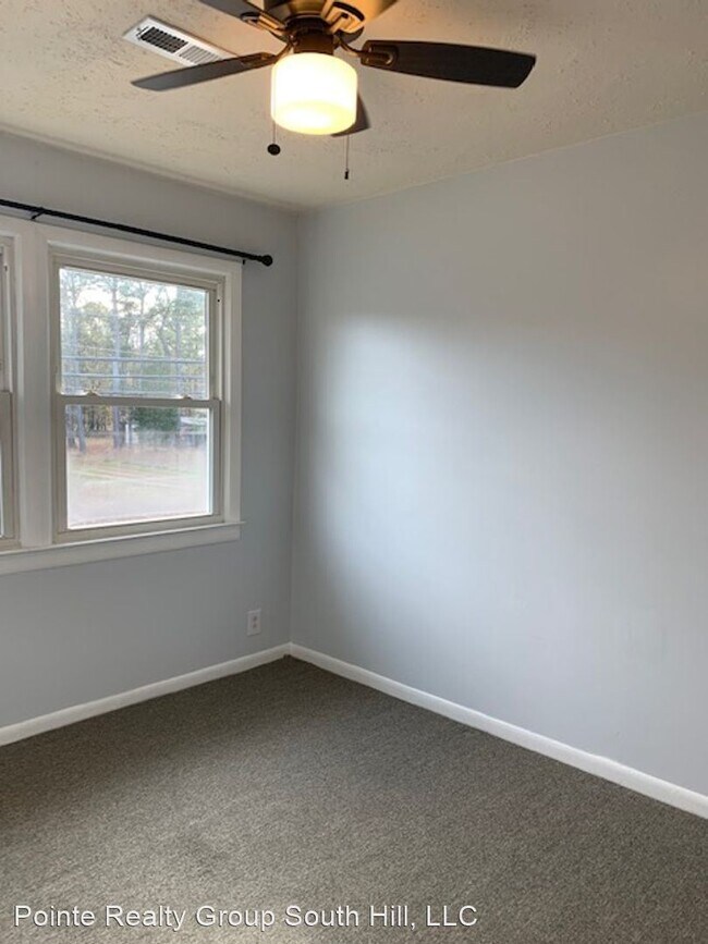 Building Photo - 3 br, 1.5 bath House - 13147 Lee Avenue