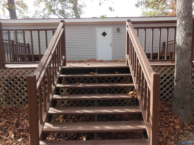 Building Photo - 411 Paint Rock Rd