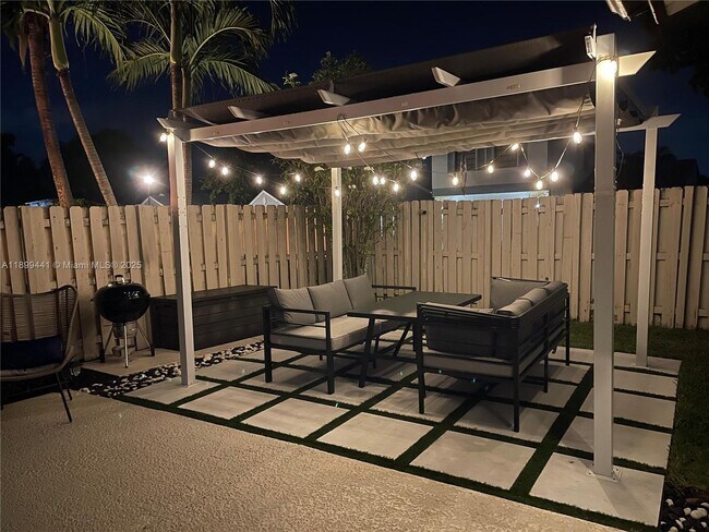 Building Photo - 651 Shiloh Terrace