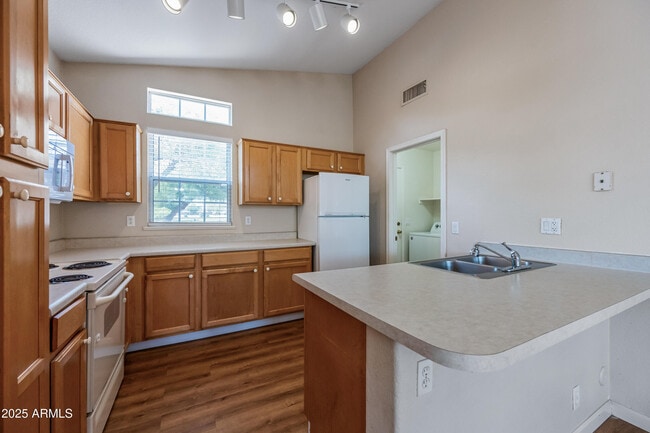 Building Photo - 7737 E Onza Ave