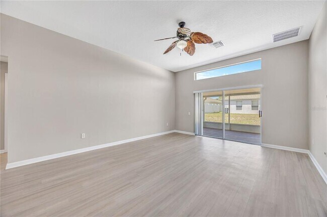 Building Photo - 30435 Annadale Dr