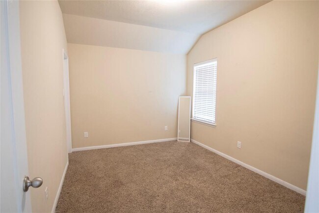 Building Photo - 9331 Fuqua Ridge Ln