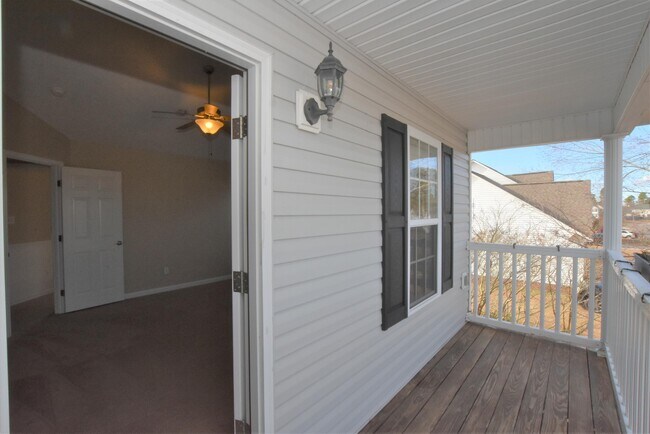 Building Photo - 60 Scranton Ct