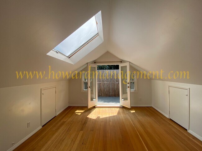 Building Photo - 00133CL