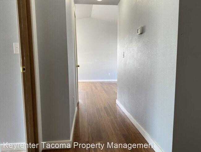 Building Photo - 4 br, 3 bath House - 319 E 96th St