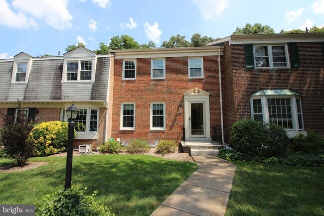 Building Photo - 2348 Wheystone Ct