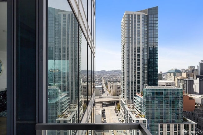 Building Photo - 401 Harrison St