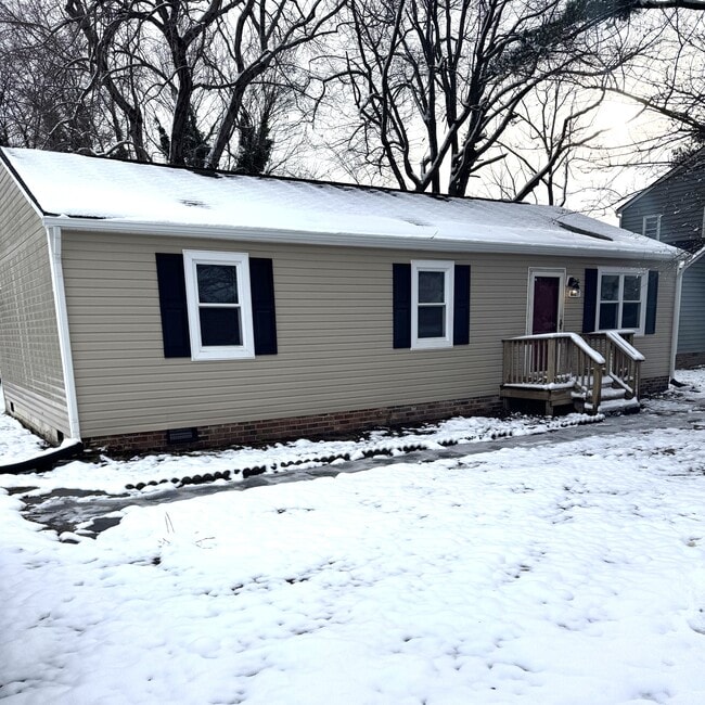 Primary Photo - 6217 Meadwood Cir