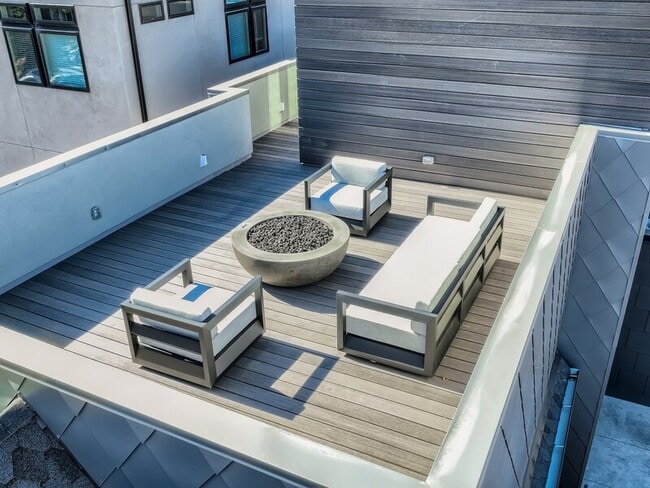 Building Photo - 3229 Quivas St