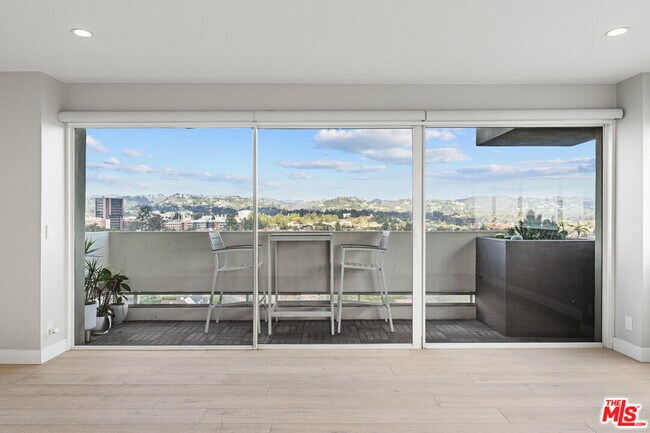 Building Photo - 10701 Wilshire Blvd