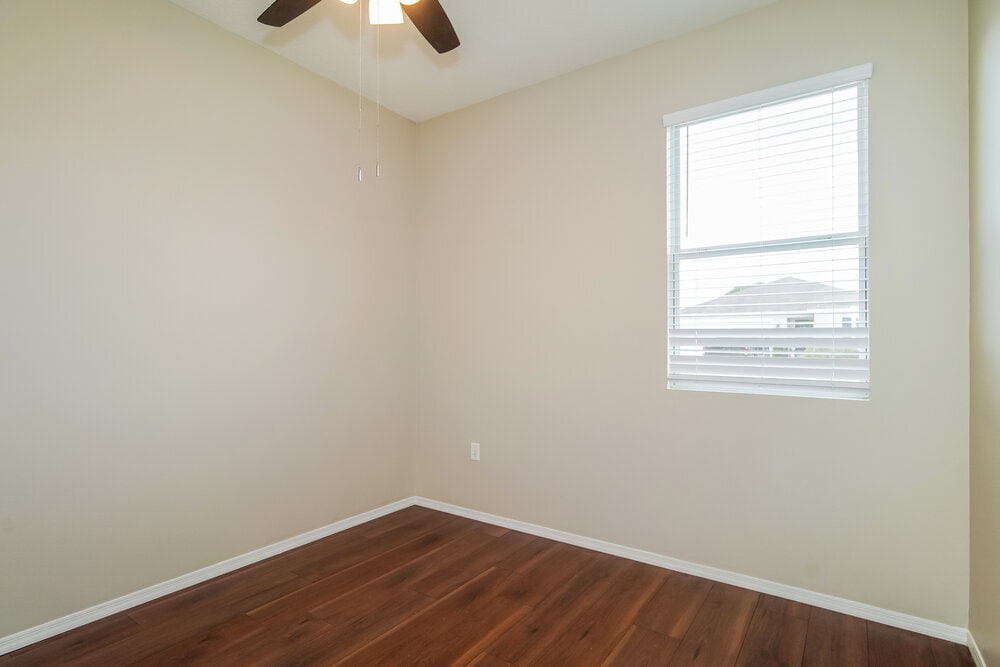 Building Photo - 1557 Regent Ct