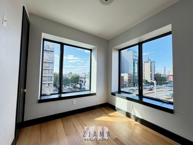 Building Photo - 561 Fourth Avenue