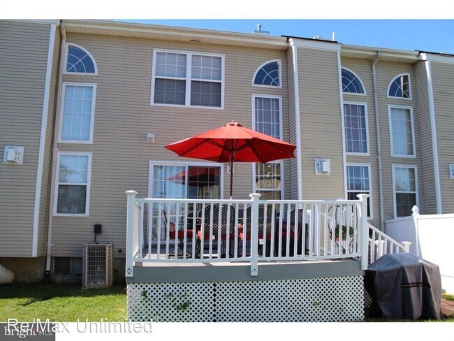 Building Photo - 3 br, 2.5 bath House - 108 Tattersall Dr