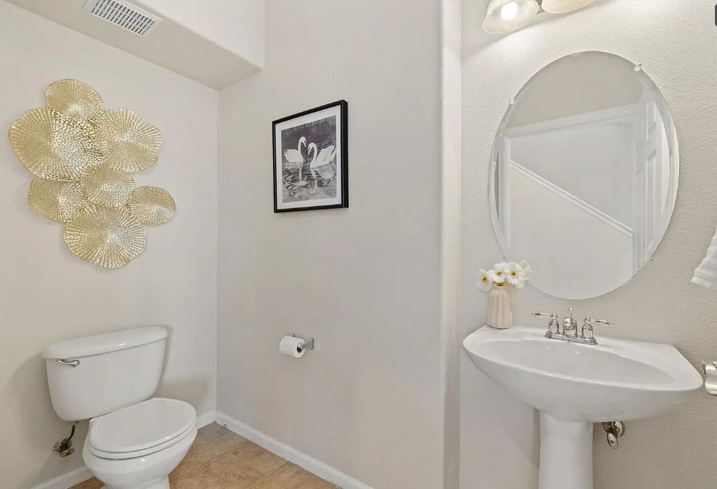 Building Photo - 13151 Grant Cir N