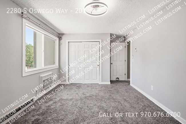 Building Photo - 2280 S Oswego Way