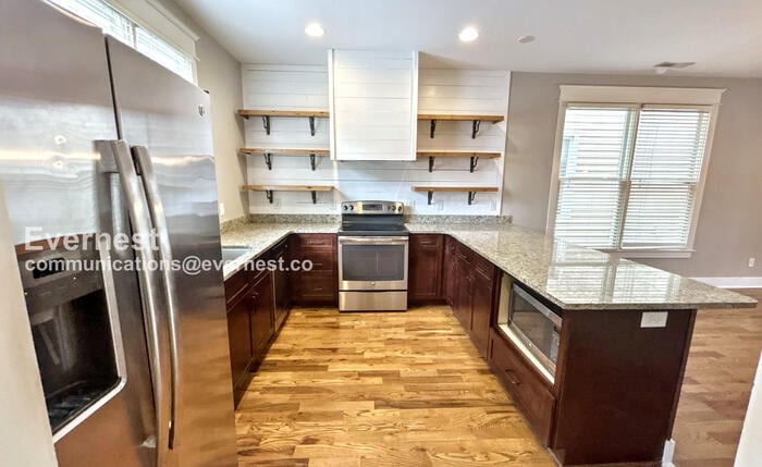 Building Photo - 1501C 9th Ave N