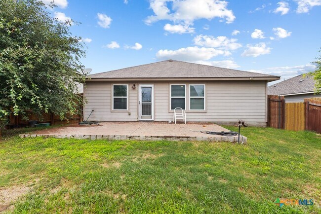Building Photo - 1533 Redbridge Dr
