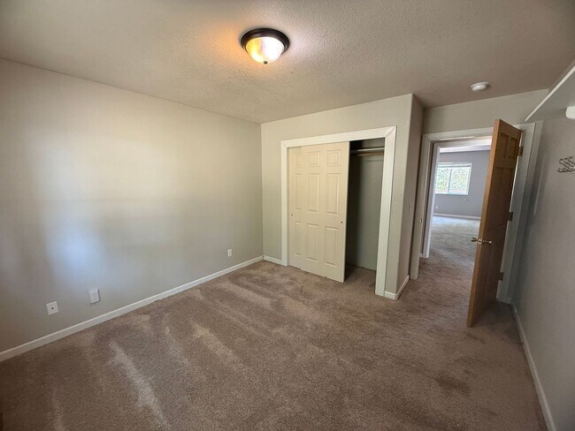 Building Photo - 1839 Melanie Ct