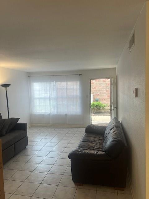 Building Photo - 5550 N Braeswood Blvd