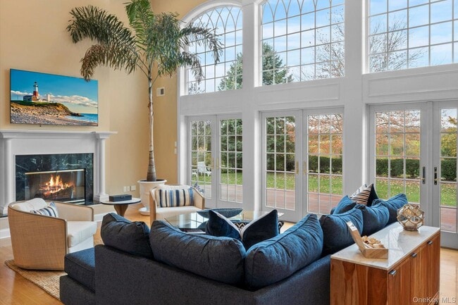 Building Photo - 2995 Laurel Trail