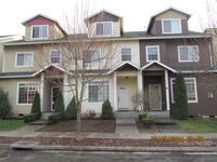 Building Photo - Excellent Condition ! 4 bedrooms + office...