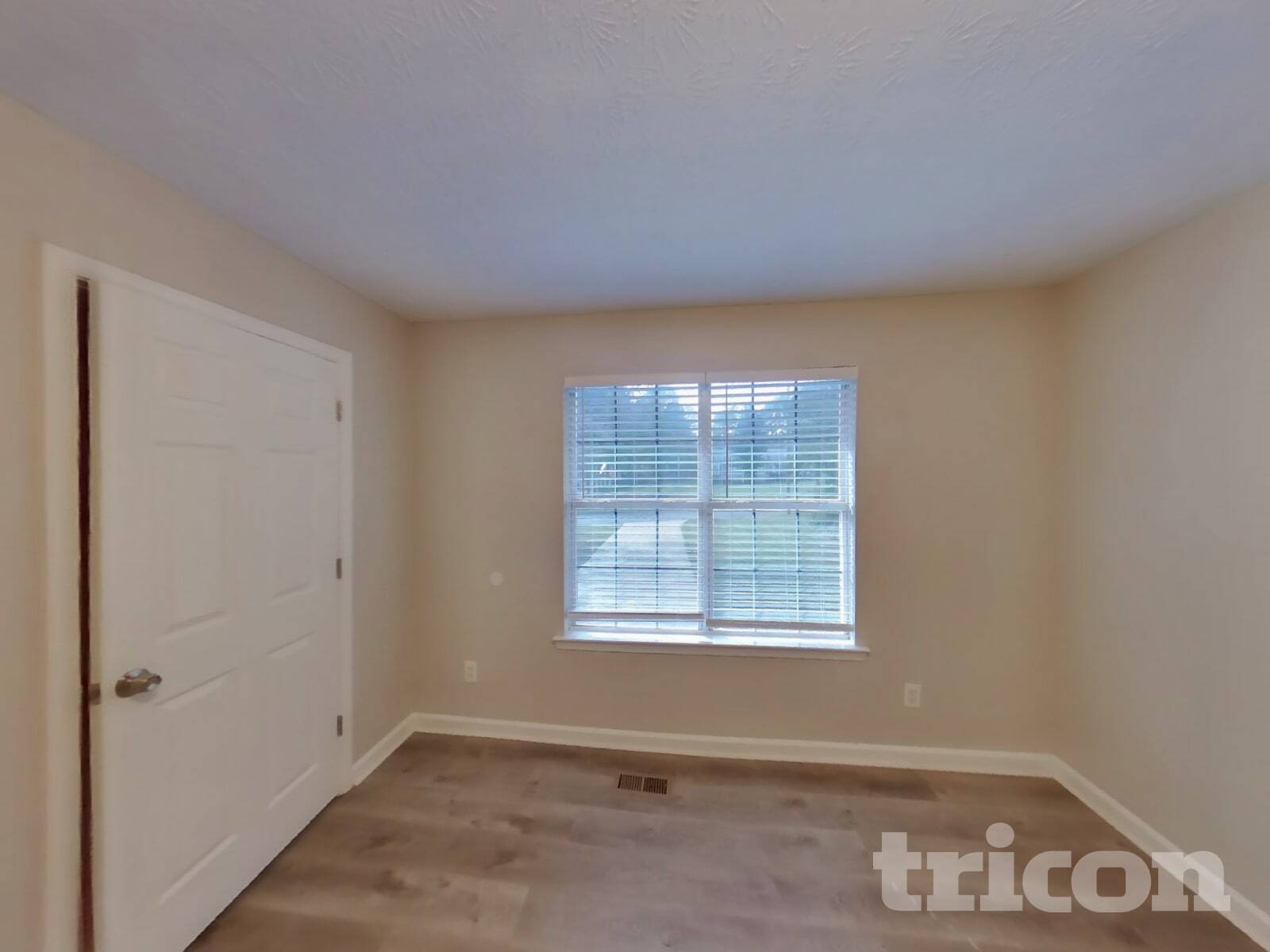 Building Photo - 365 Anna Ave