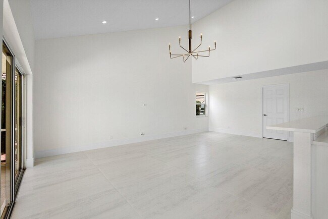 Building Photo - 20321 Hacienda Ct
