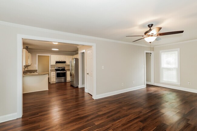 Building Photo - 9907 Fairway Ridge Rd