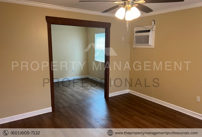 Building Photo - 1552 Reddix St