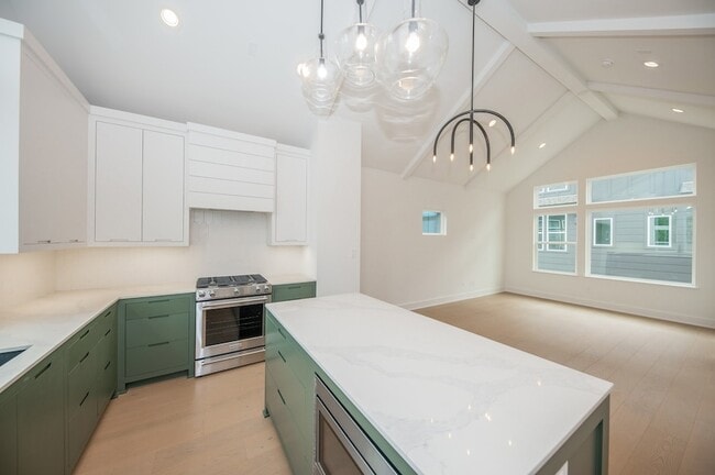 Building Photo - 1312 Heslep St