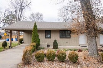 Building Photo - 301 NW F St