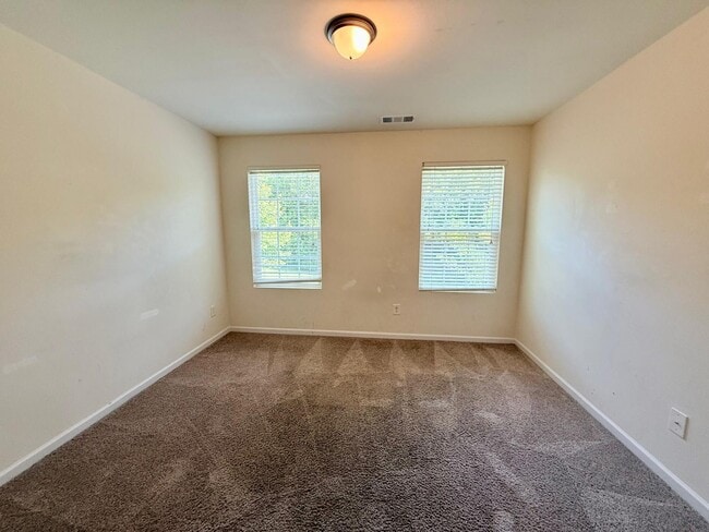 Building Photo - 7021 Broughton Ln
