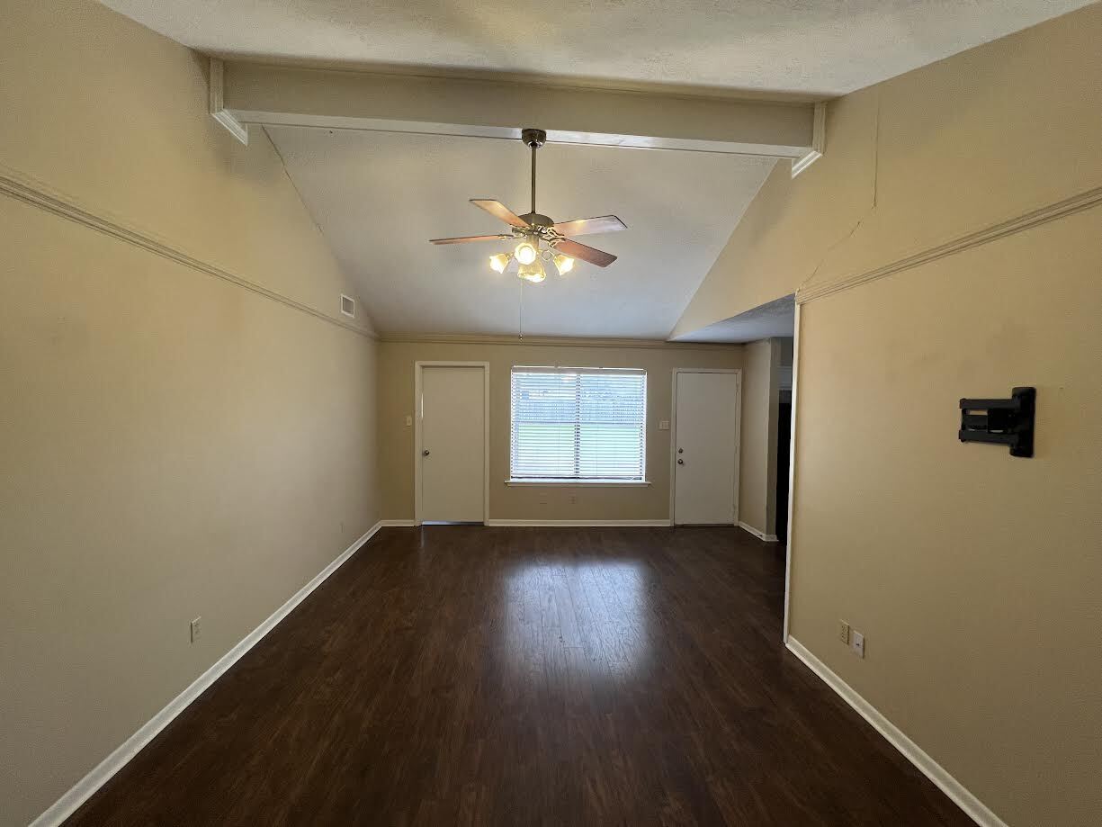 Building Photo - 3900 Windwood Cir