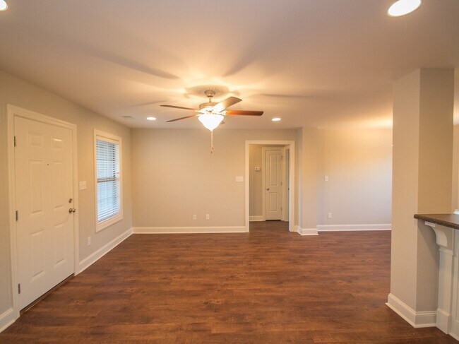 Building Photo - 17846 Sallows Dr
