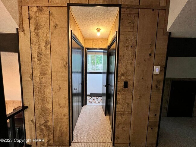 Building Photo - 211 Dorchester Dr