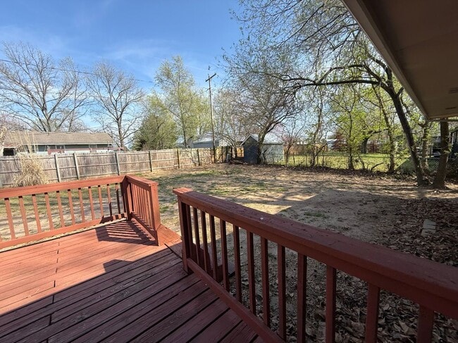 Building Photo - 152 Rea St