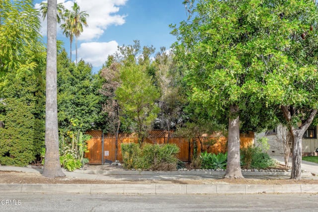 Building Photo - 391 E Highland Ave