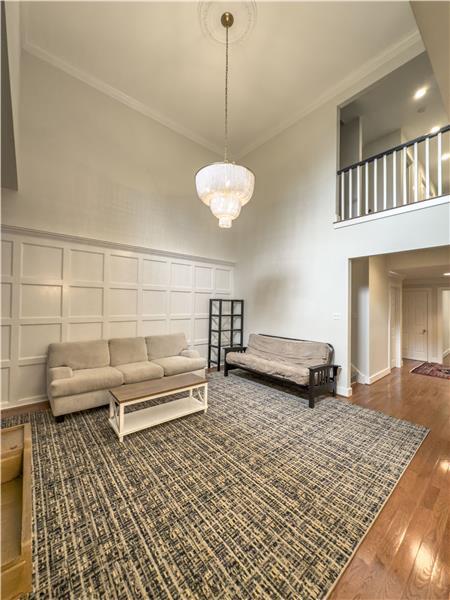 Building Photo - 42 Greythorne Woods Cir