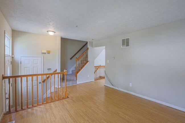 Building Photo - 117 Heron Ct