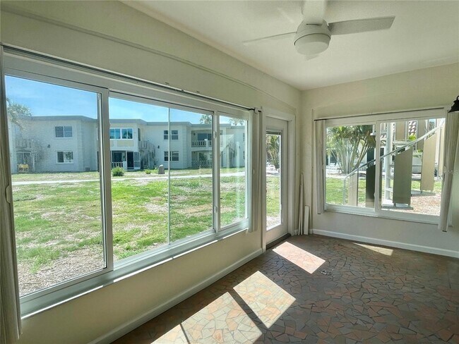 Building Photo - 6300 Flotilla Dr