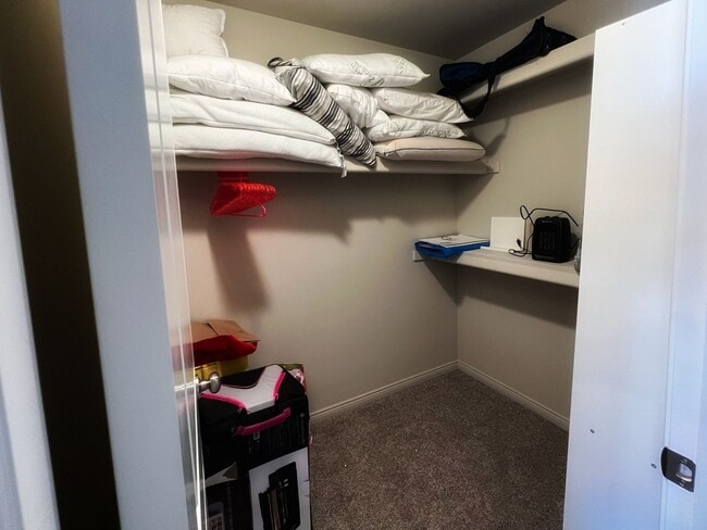 Building Photo - 13788 Grandeur Ave