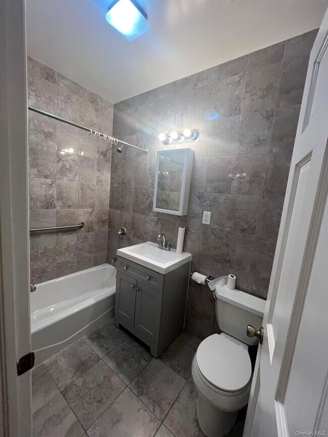 Building Photo - 978 Decatur St