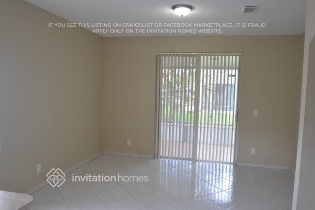 Building Photo - 164 NW 207th Terrace