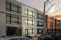 Building Photo - 1537 N Mascher St