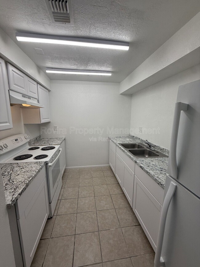 Building Photo - 4179 Corsair Ave