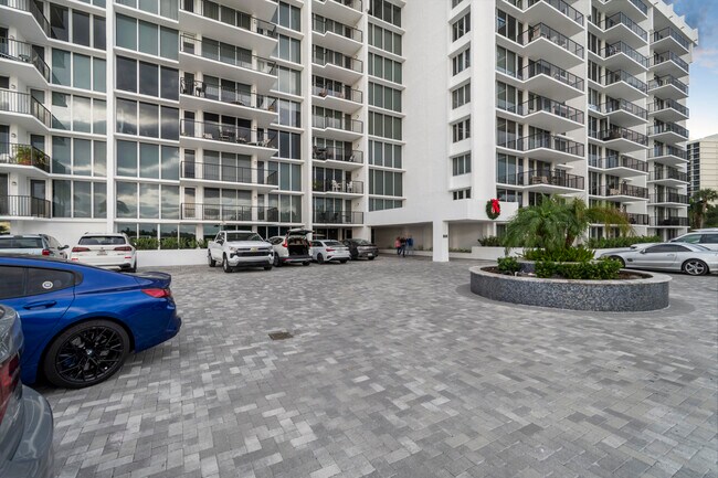 Building Photo - 4750 S Ocean Blvd